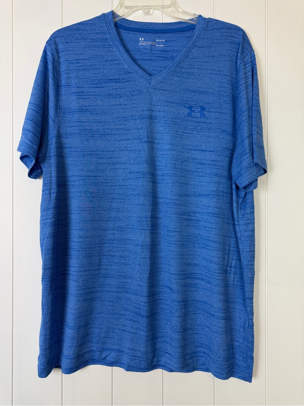 Under Armour Men’s Blue V-Neck Performance Shirt